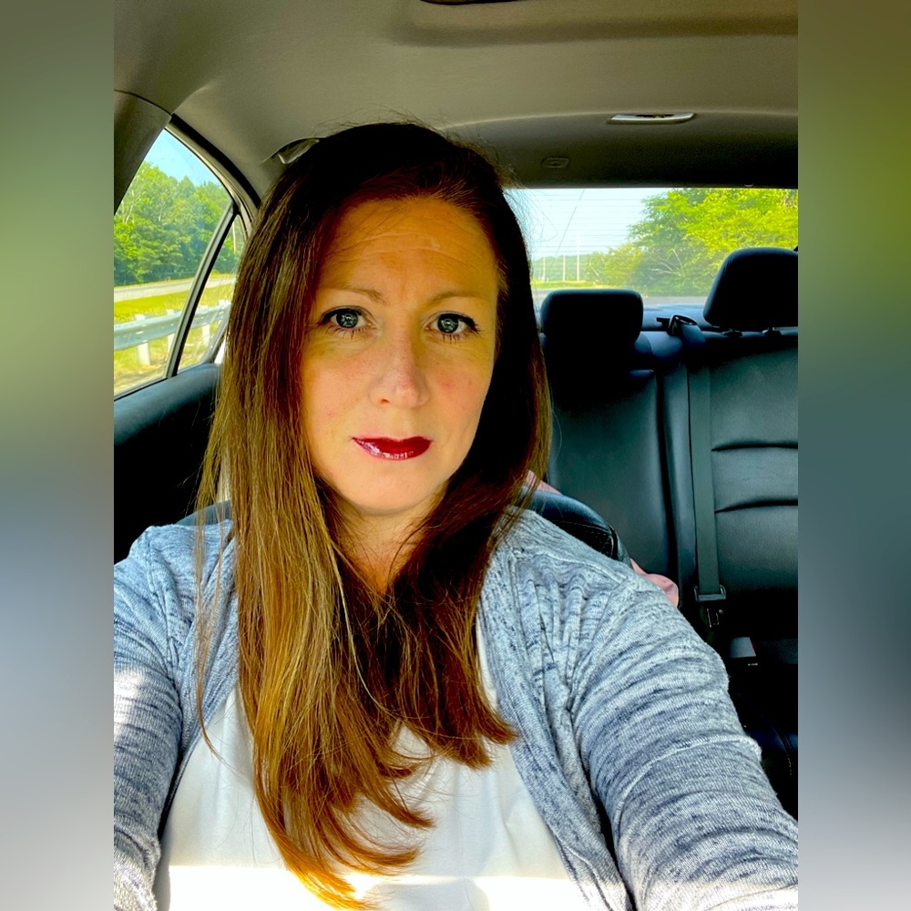 Meet your Posher, Ashley